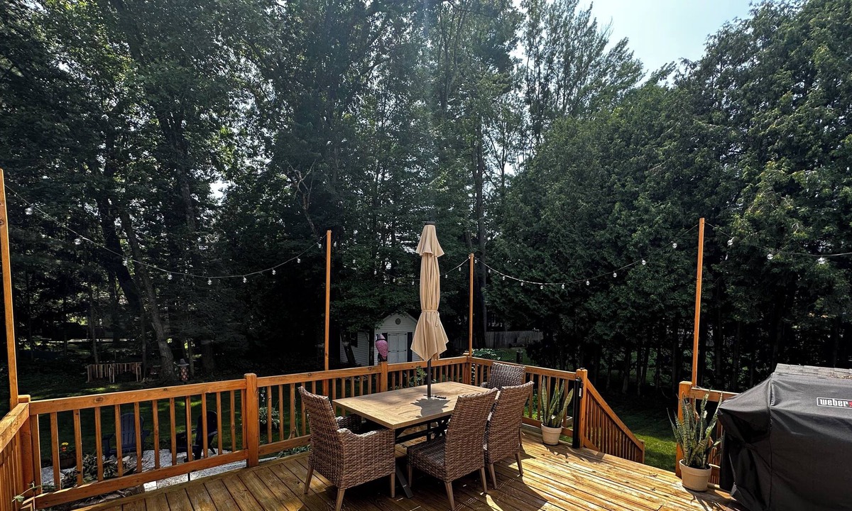 Geyser Crest House | Great location! A short trip to downtown Saratoga, Track and SPAC. Pet friendly!
