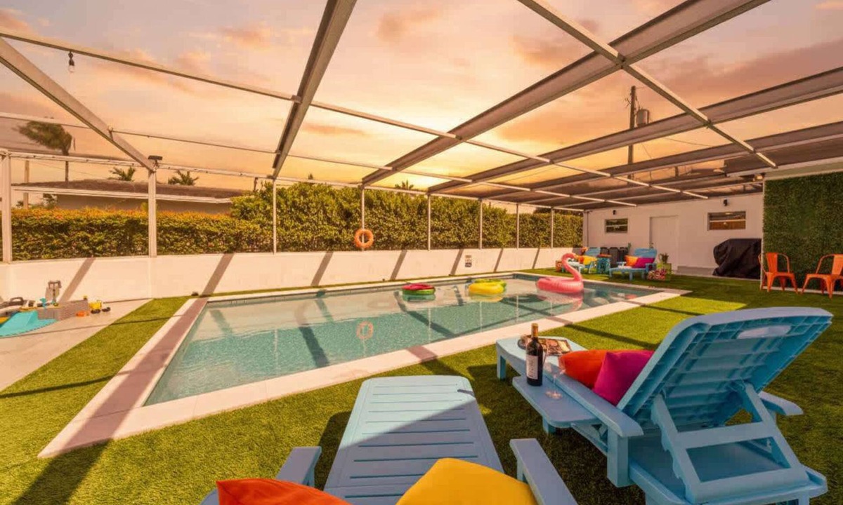 Westchester House | [Guest Favourite] World Cup Family Oasis | 5BR | Htd Pool & Hot Tub