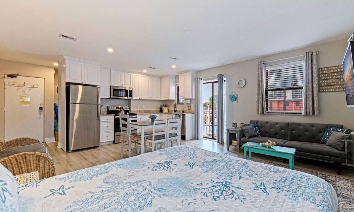 St. Pete Beach Condo | Gulf and Pool View Incredible Studio Condo