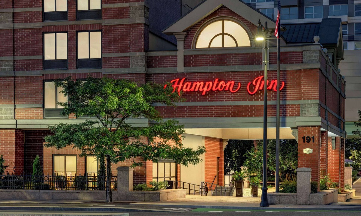 East Cambridge Hotel | Hampton Inn by Hilton Boston/Cambridge