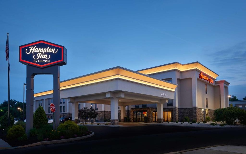 Hanover Hotel | Hampton Inn Hanover