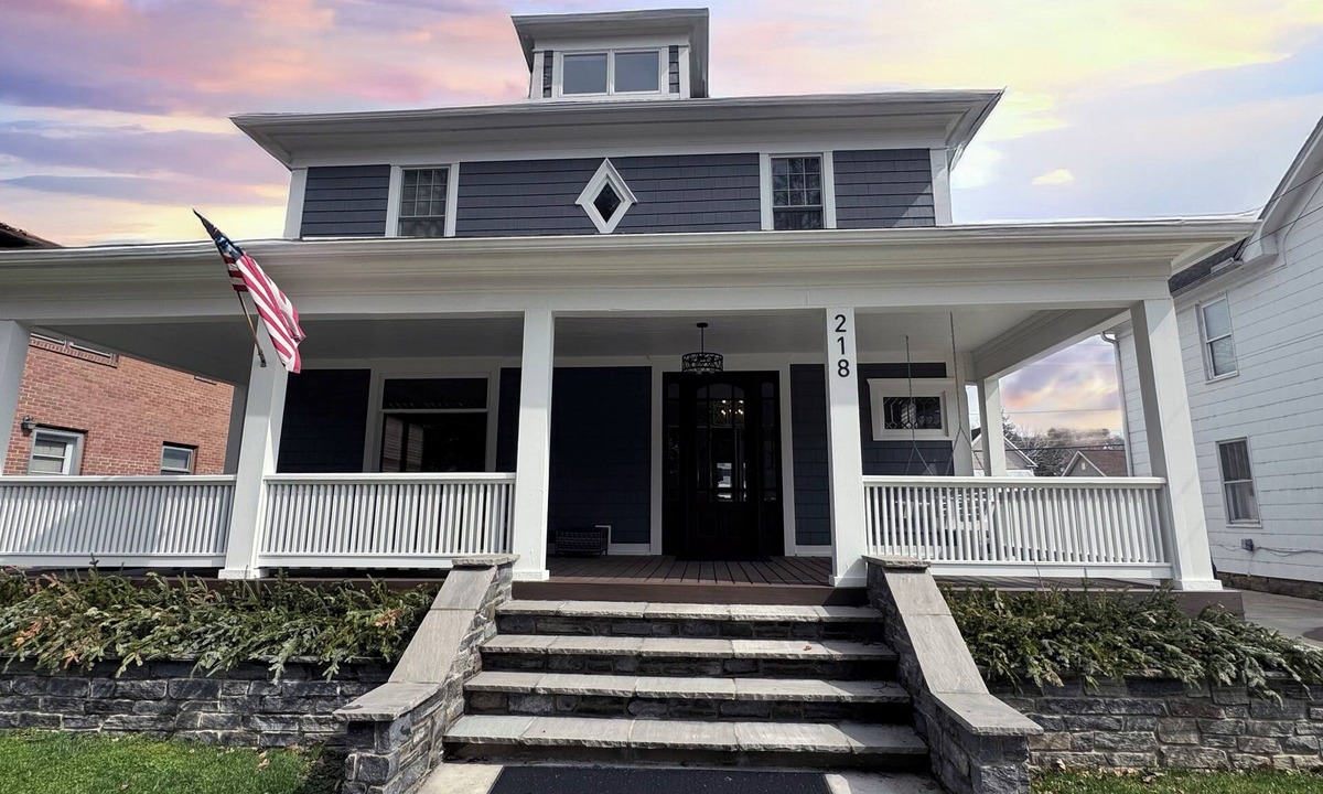 Leadsville House | Historic Elkins Home w/Covered Front Porch Walk to Downtown