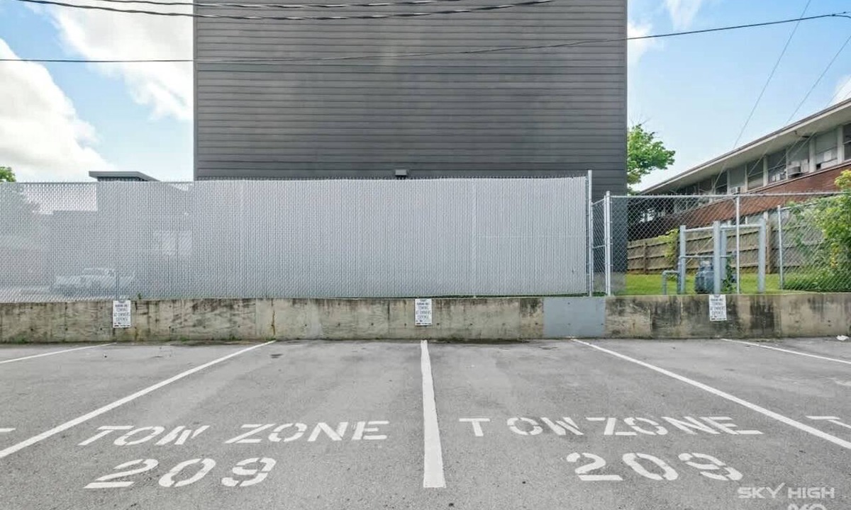 Fayetteville Condo | Hogs Hideaway On Dickson St.