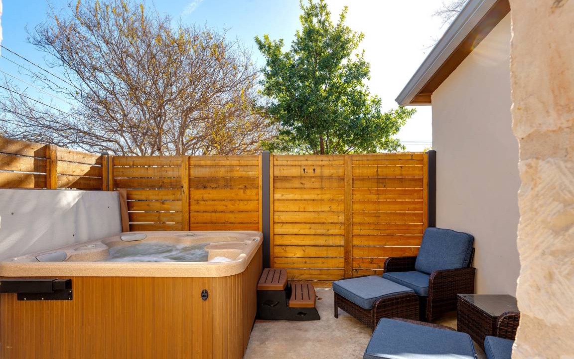 Fredericksburg House | House ∙ 2 bedrooms ∙ 4 guests
