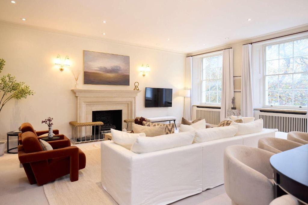 Hyde Park Apartment | Hyde Park Square Classic