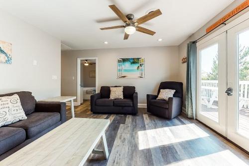 Midtown Ocean City Apartment | La Vista Bay-112 - 75th St -Upper -D