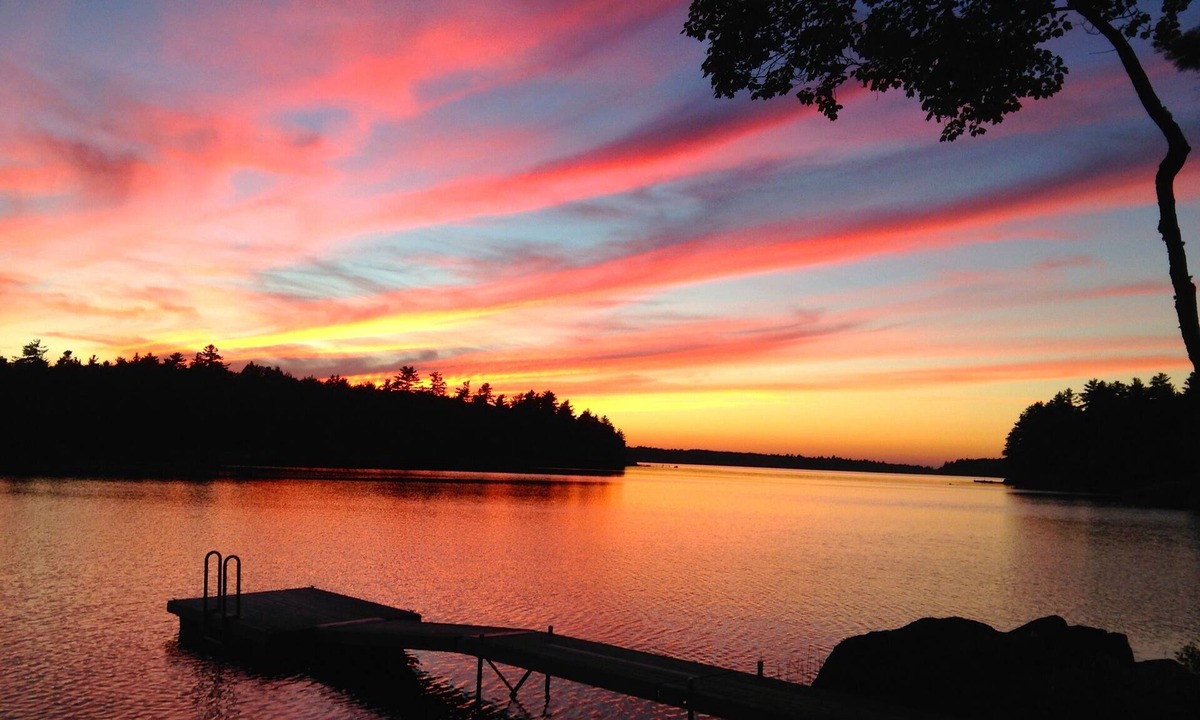 Orland Cottage | Lake-side Living at Its Best on Toddy Pond