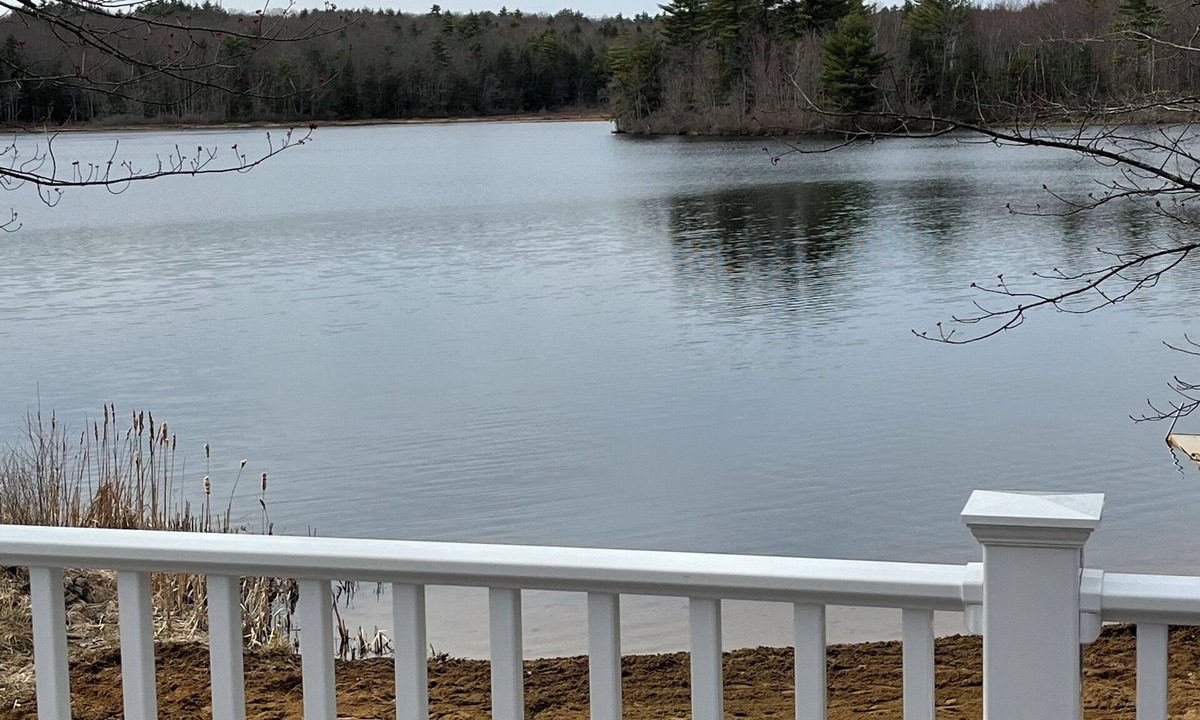 Gilmanton House | Lakefront 4 Bedroom 2 Bathroom Retreat with Beach and Dock