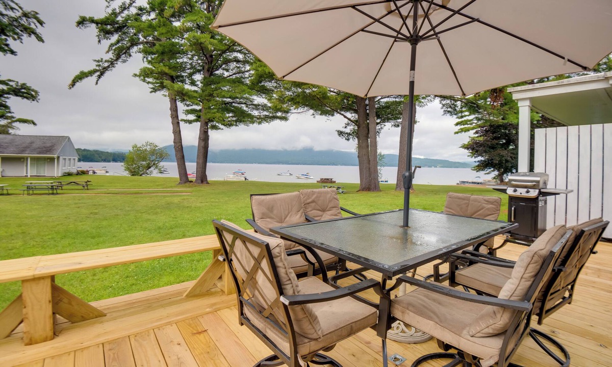 Bridgewater Condo | Lakefront Bristol Vacation Rental - Hike & Ski!