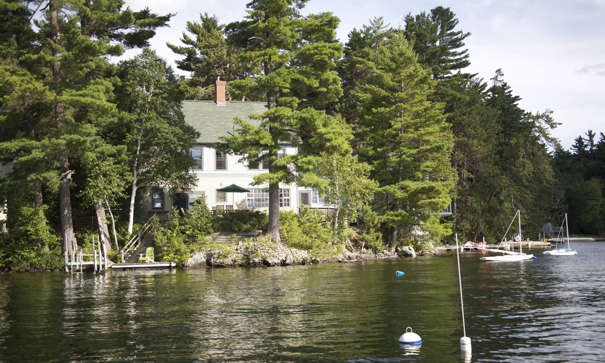 Sanbornville Cabin | Lakes Region - Lakefront Home with private dock on Great East Lake - Smoke Free