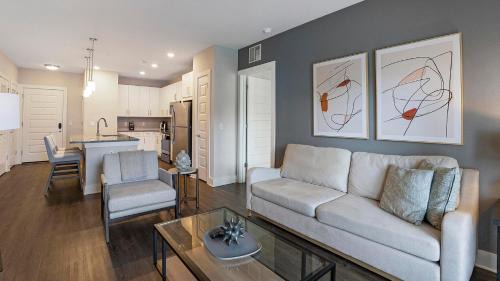Albany Apartment | Landing Apartments - Park South