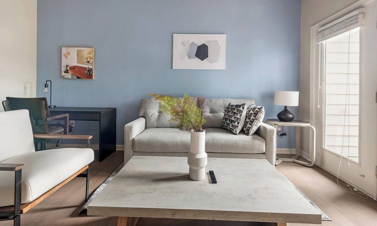 Manassas Park Apartment | Landing | Stylish 1BD, Gym, Pool