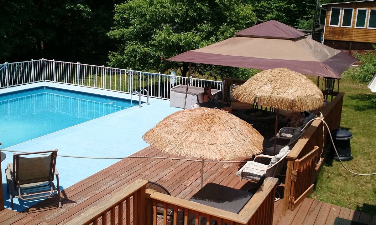 Concord Apartment | Large Beautiful Finished Basement Level cozy room. 11 Randolph Rd Concord NH