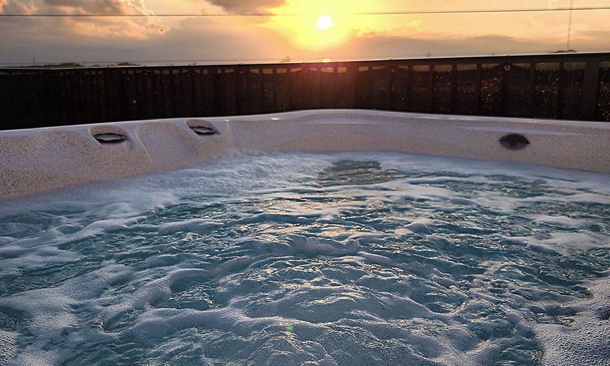 Princeton House | Luxury 4BR/3BA/Sunset Terrace/Hot Tub/EV, WiFi/Near Wedding Venues
