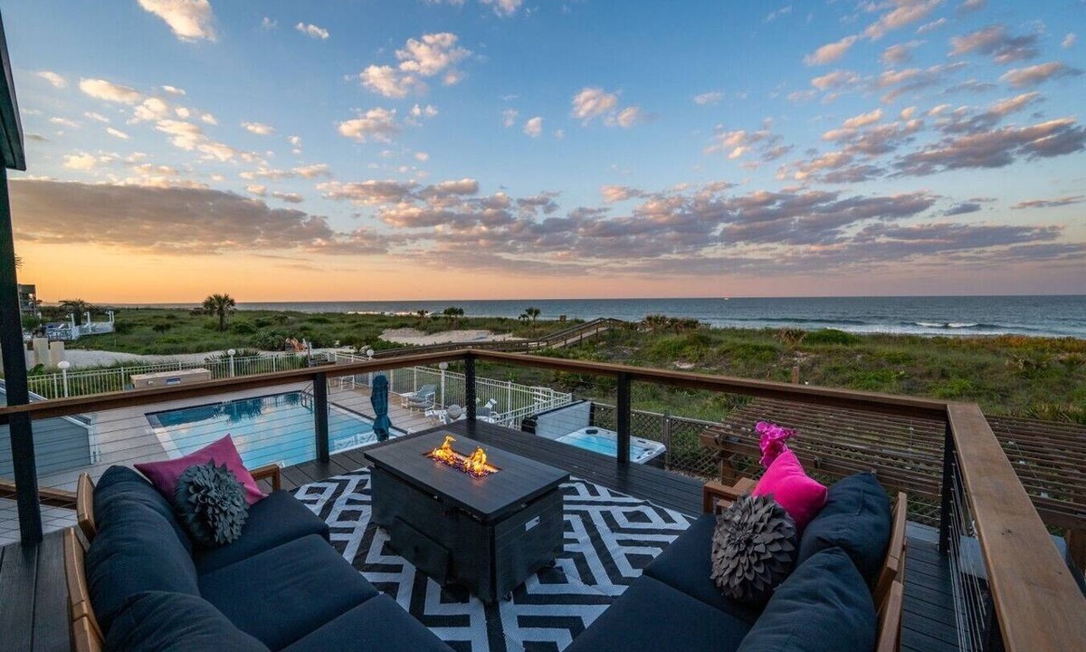 Vilano Beach House | Luxury Direct Ocean Front, Near Downtown, Heated Pool, Hot Tub, Game Room, Sleeps 28, Pets
