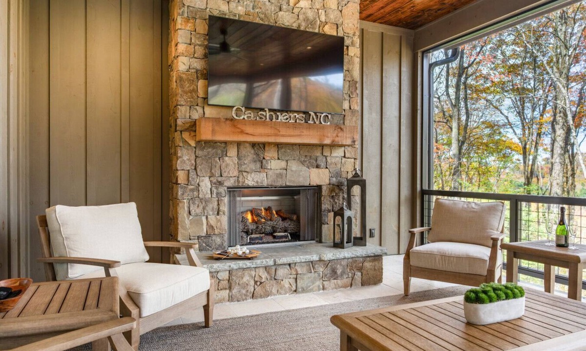 Cashiers House | Luxury Mountain Home Fireplace & Scenic Views
