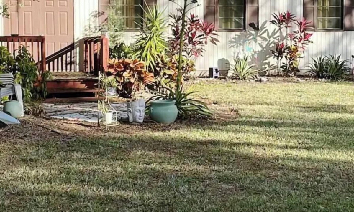 Fruitland Park Villa | Luxury two-story Guesthouse