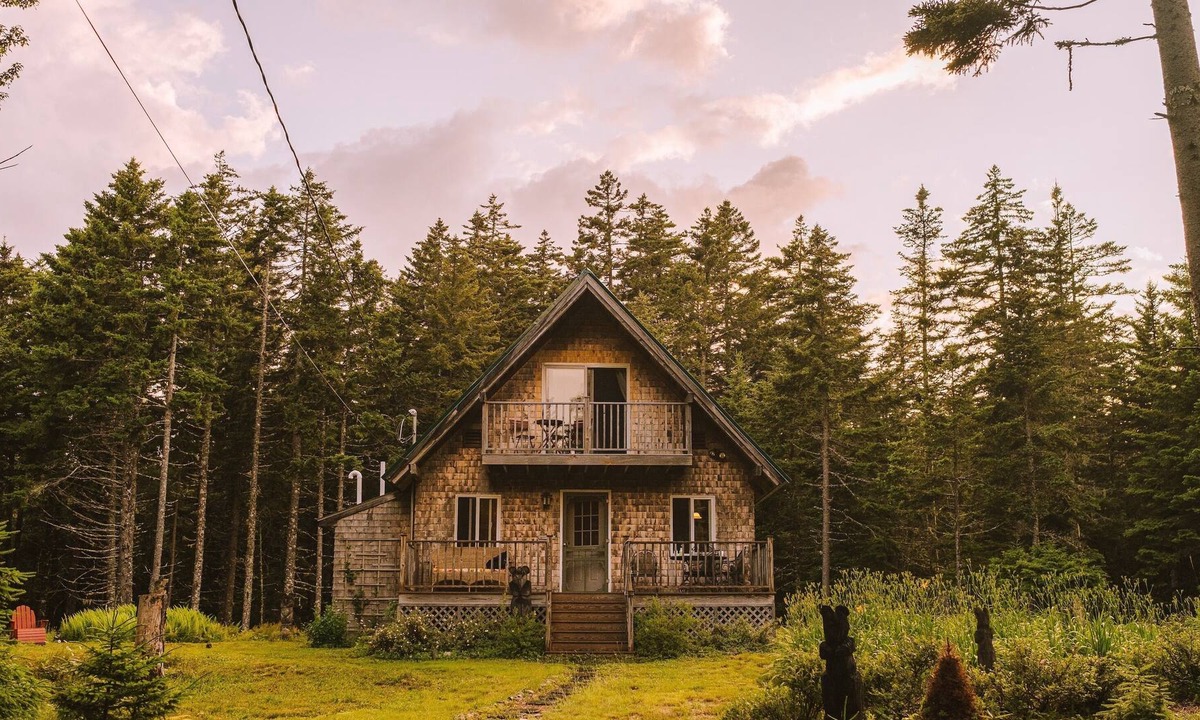 DownEast and Acadia Maine Cabin | Maine Cabin with 3 acres on the Schoodic Peninsula
