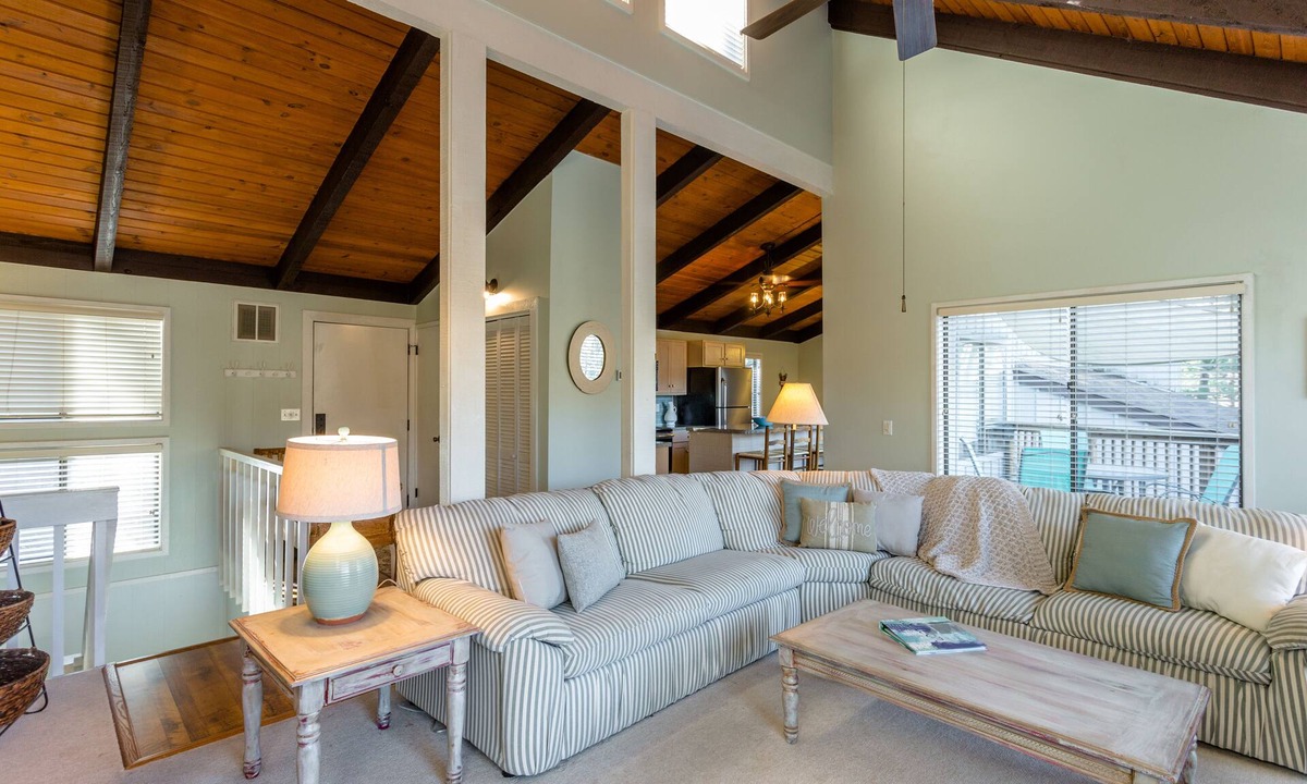 McGaheysville Villa | Massanutten Treehouse Mountainside Escape that’s Steps to the Resort