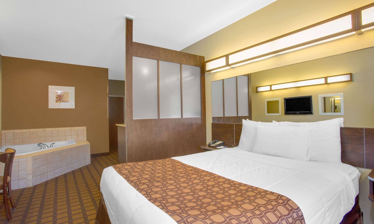 Harrisonburg Hotel | Microtel Inn & Suites by Wyndham Harrisonburg