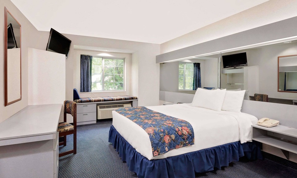 Maugansville Hotel | Microtel Inn & Suites by Wyndham Hagerstown by I-81