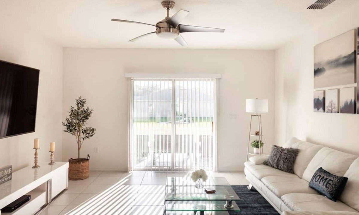 Port Saint Lucie House | Modern 4 Bdr Home near Tradition Town Center