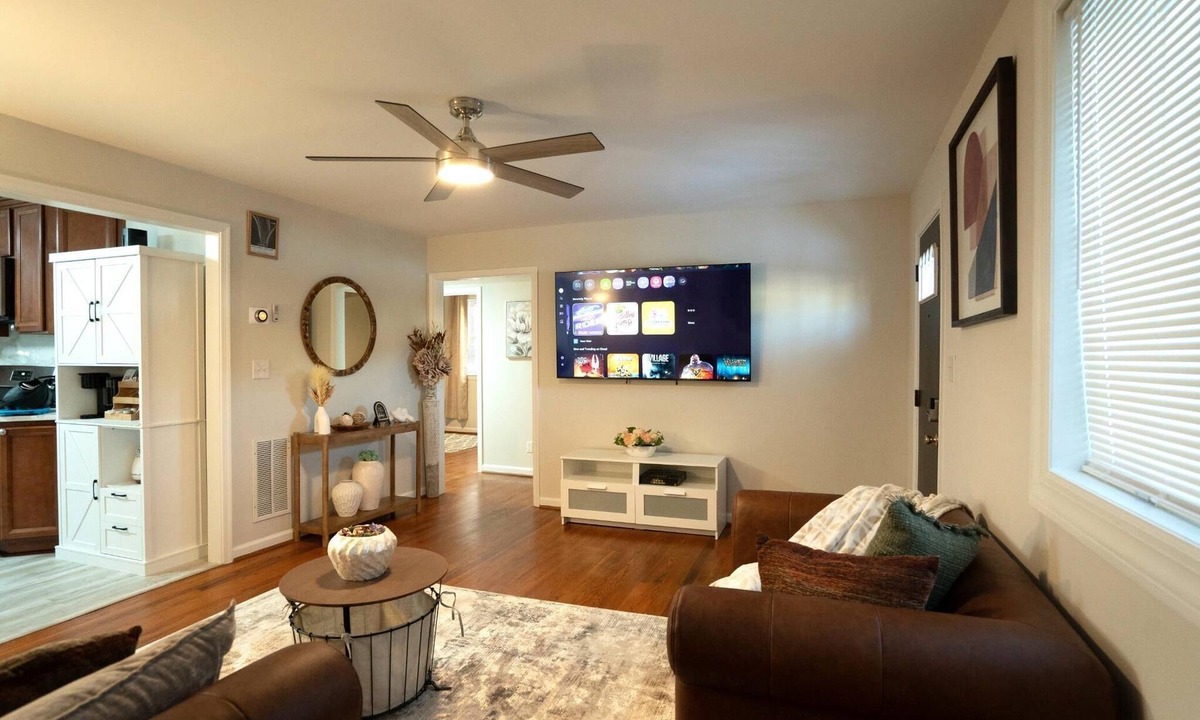 Severn House | Modern 4BR Severn Home 10 Min to BWI Near Fort Meade Sleeps 8