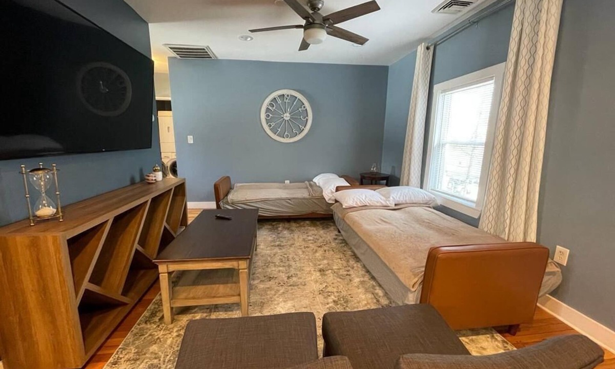 East Somerville House | MODERN MASSIVE LARGE GROUP 3800sf MIT HARVARD BOS