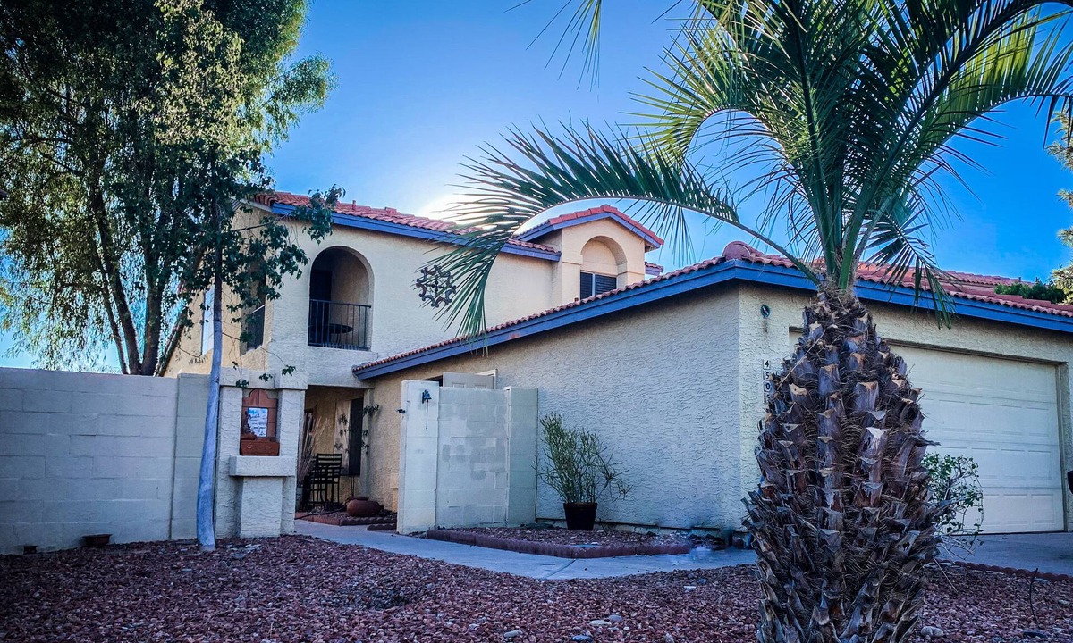 Ahwatukee Foothills House | Mountain View with Pool and Spa