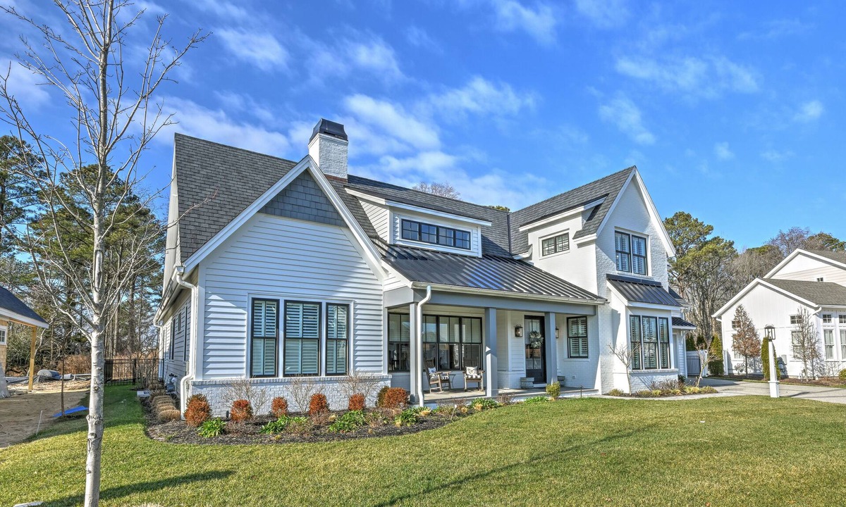 Lewes House | New Construction in-town Lewes with private pool!
