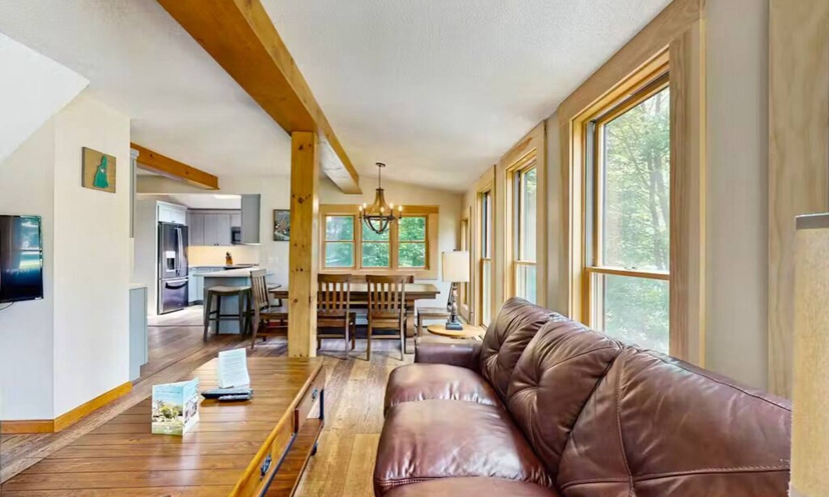 Cranmore Birches Ski Chalet | NEW Cranmore Basecamp Ski/Downtown/Central