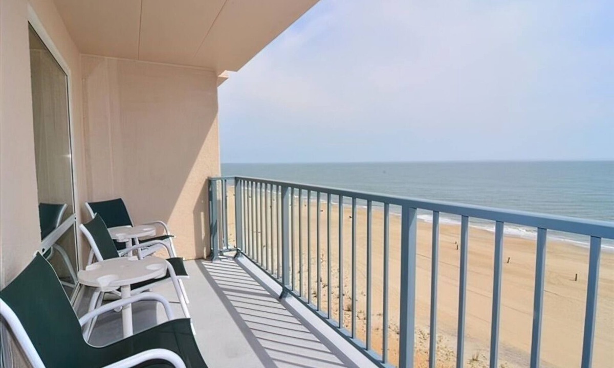 South Rehoboth Condo | OCEAN FRONT CONDO. ENJOY YOUR MORNING COFFEE SITTING ON YOUR PRIVATE BALCONIES WATCHING THE SUNRISE.