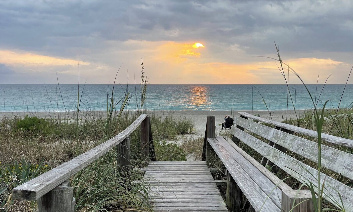 Indialantic Apartment | Ocean Front Paradise Resort