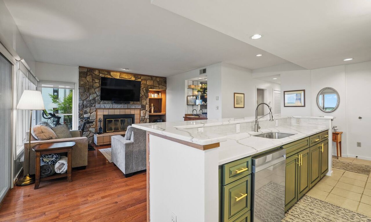 Nellysford Condo | Overlook 180 degree views w/Peloton!