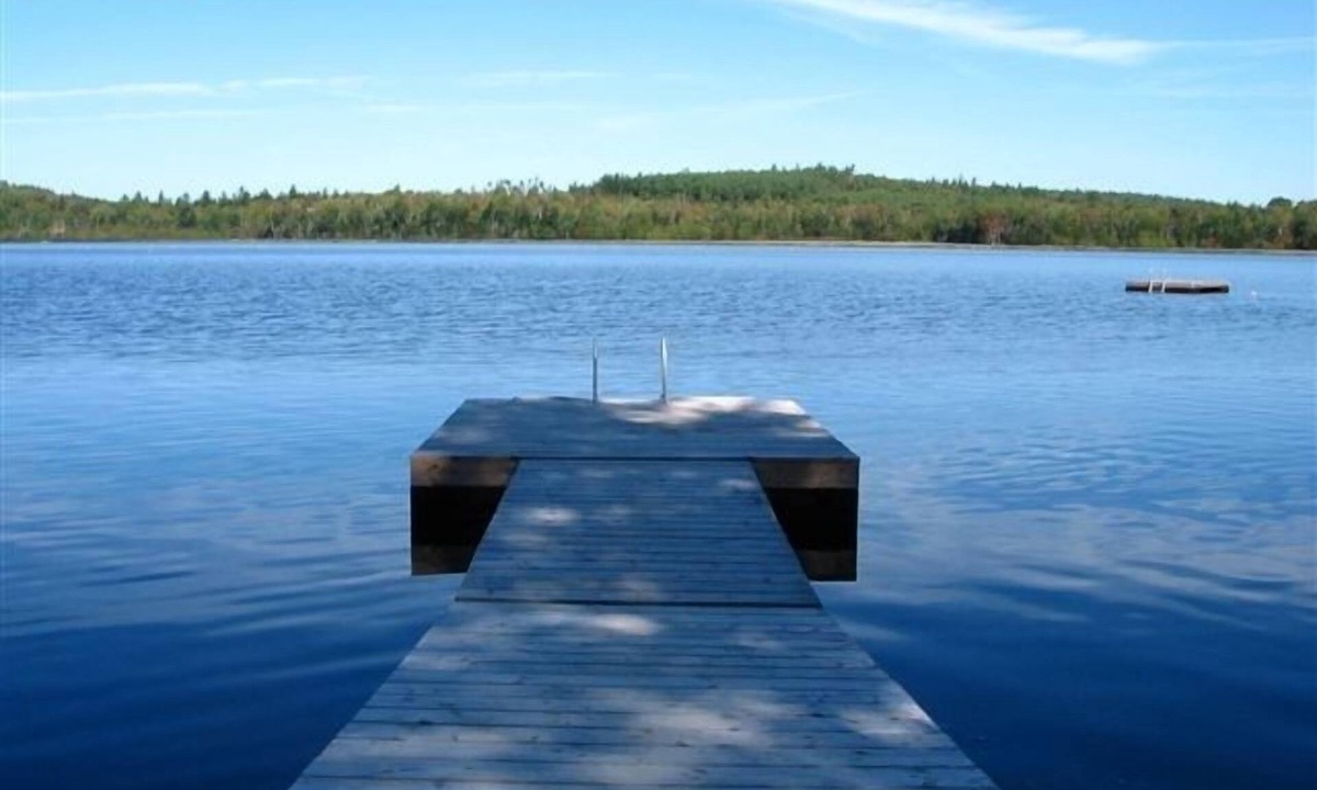 Penobscot House | Peace and Tranquility on Private Pierces Pond