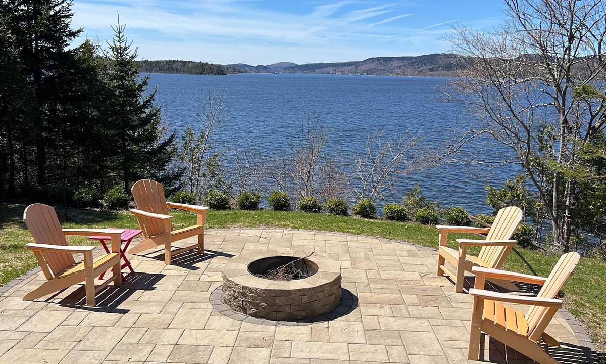 Clifton Royal Apartment | Peaceful Waterfront Escape Firepit Perfect for Two