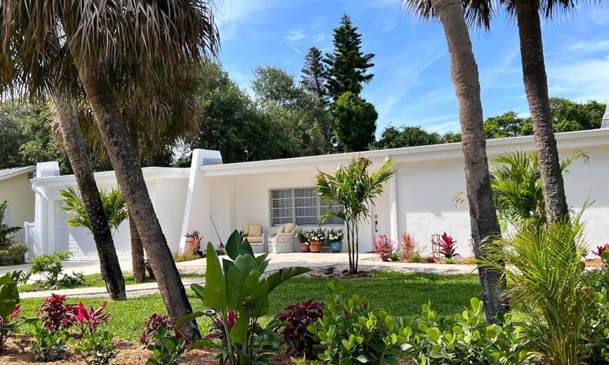 Vero Beach House | Perfect Beach Haven! Walk to the beach. Zero entry, no stairs.