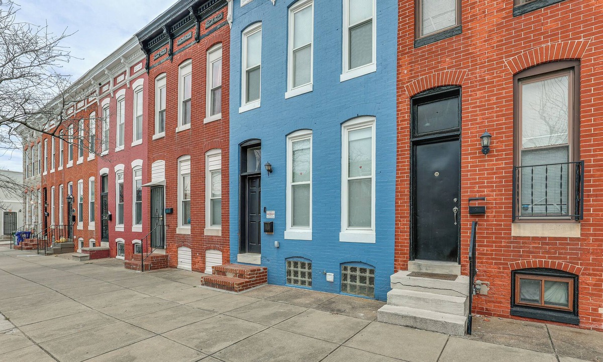 Downtown Baltimore House | Pet-Friendly 3BR Rowhouse: Walk to Patterson Park!