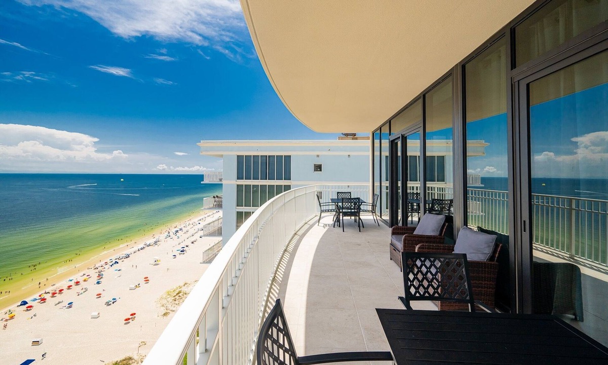 Gulf Shores Condo | Phoenix Gulf Shores Ii 1901 4 Bedroom Condo