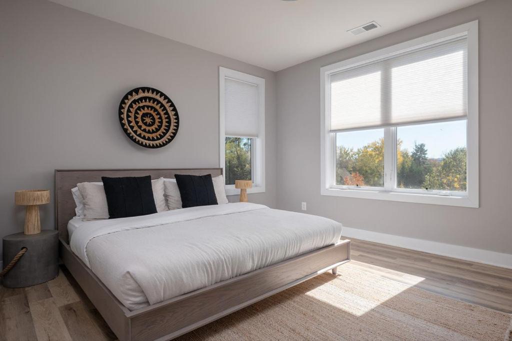 Batesville Apartment | Piedmont Place Suite 402 Modern Apartment in Heart of Crozet