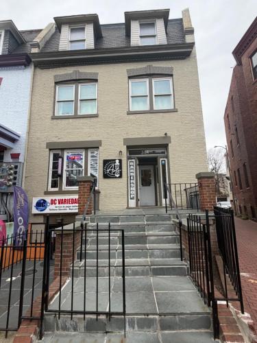 Mount Pleasant House | Pleasant Rooming House