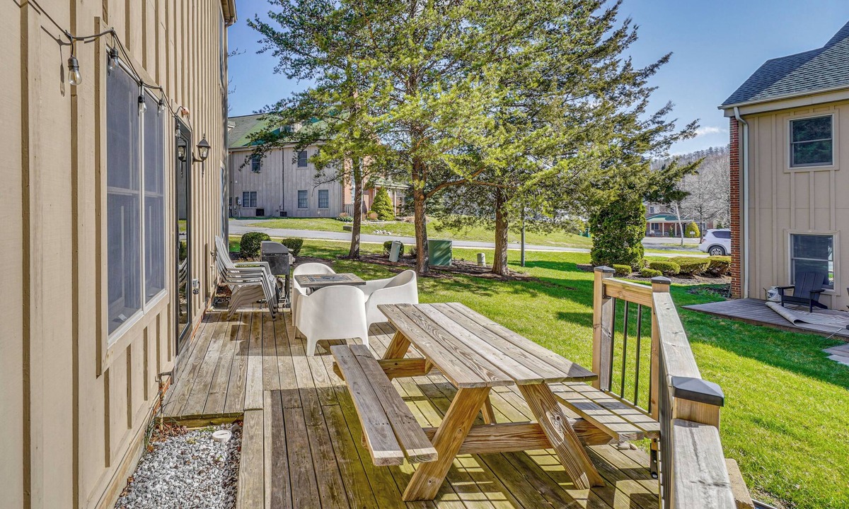 Mercersburg House | Pool Access! Amazing Mtn Retreat in Mercersburg