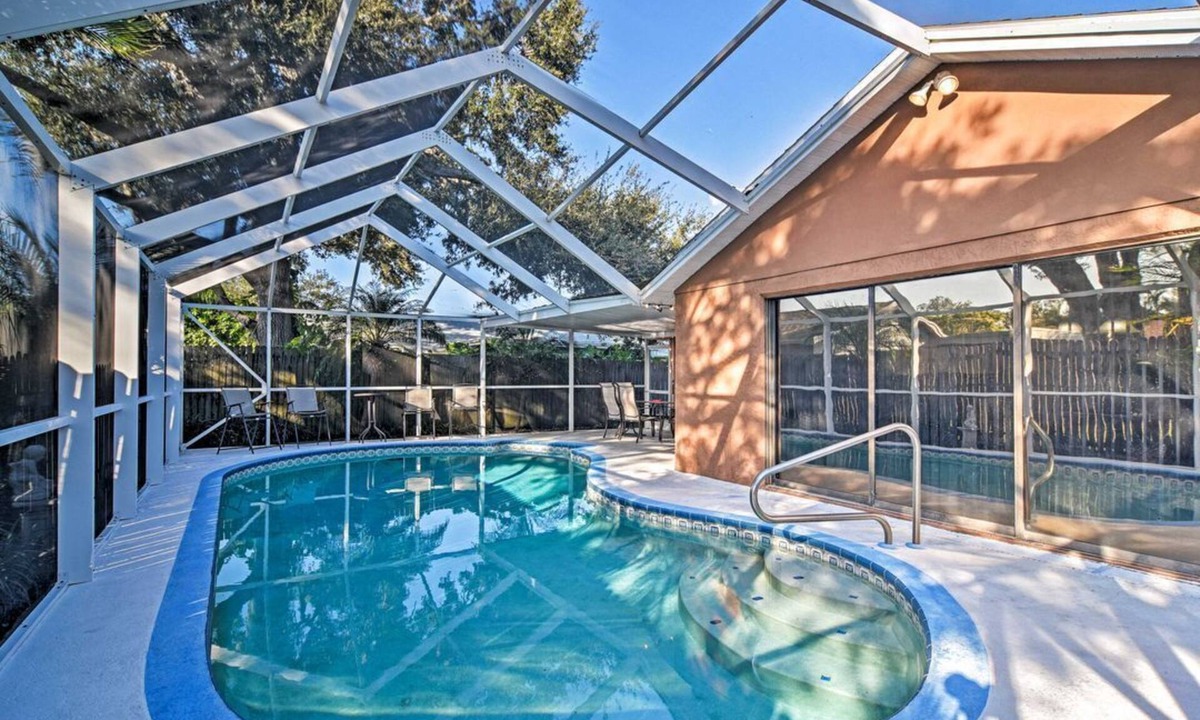Walsingham House | Pool, Hot Tub, Free 4 Splash Park Tix, love Dogs