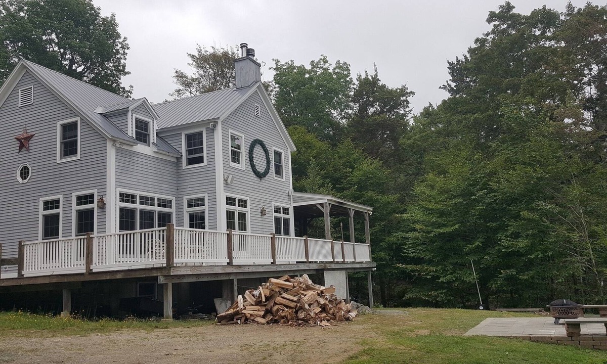 Andover House | Post and Beam-Great for a Golf, Hiking Get-A-Way for multiple families