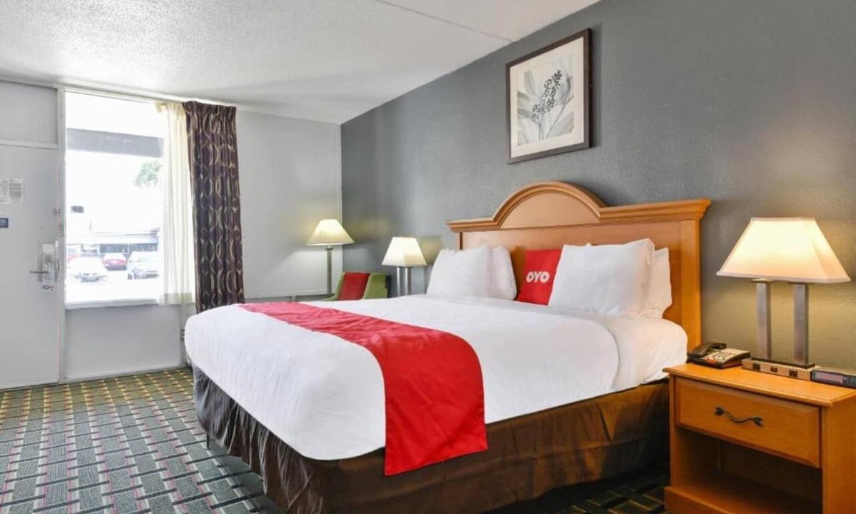 Lake Park Apartment | Premium King Bed|Lake Park GA