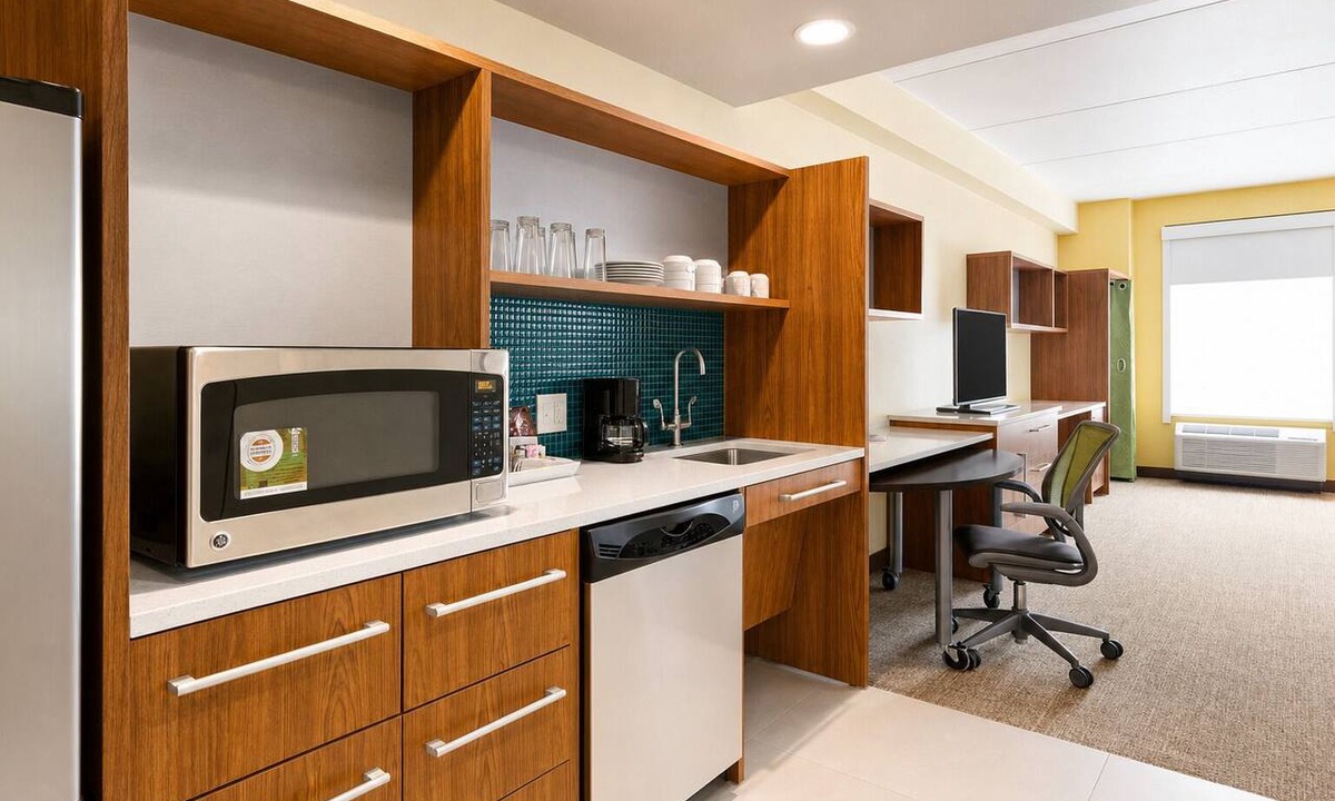Newtonville Hotel | Prime Location! Indoor Pool, Pet-Friendly Property, Free Breakfast and Parking!