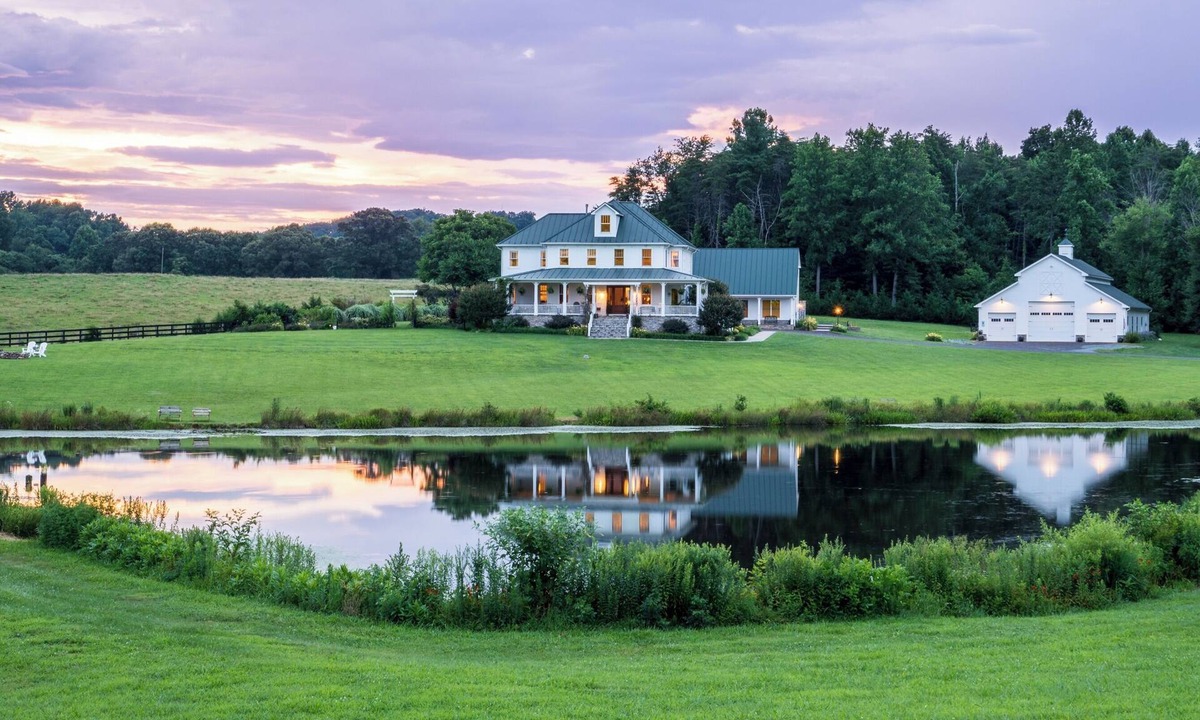 Reva House | Private 10-Acre Walden Estate with Pool, Pond & Event Venue