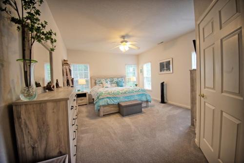 Ocean View Villa | ⛱ Quiet 3 Bed Twinhome just 3 miles from Beach! ⛱