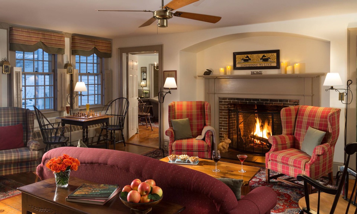 Lower Waterford Hotel | Rabbit Hill Inn