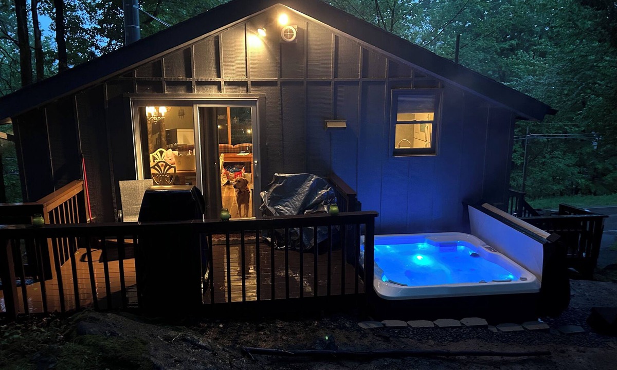 Lake Ariel Cabin | Recently Updated Cabin with New Hot Tub in The Hideout!